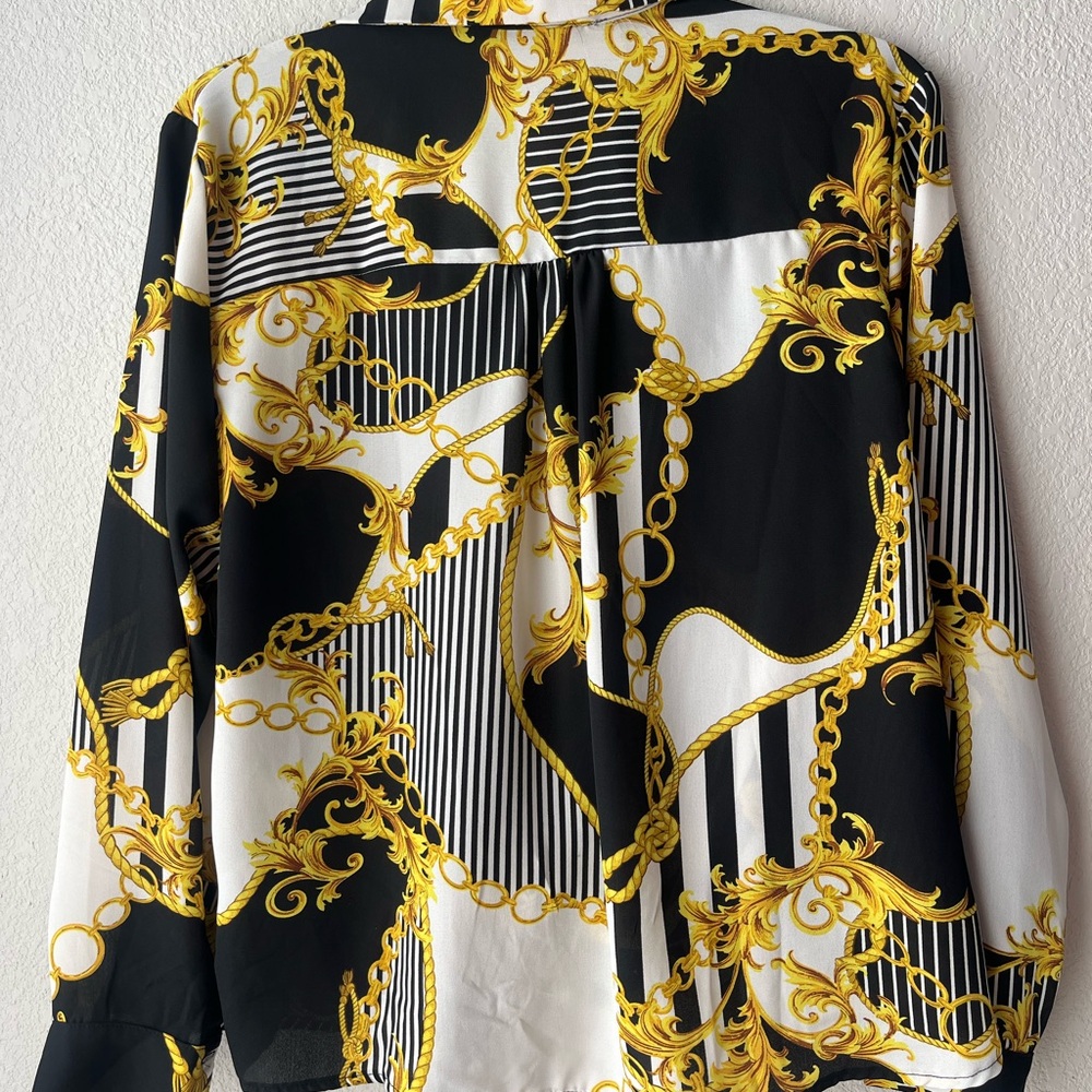 Black and gold chain Print Silk Blouse with tie front detail Size M - Picture 2 of 8